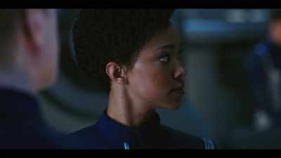 Aren't there actual people on this ship - Star Trek: Discovery