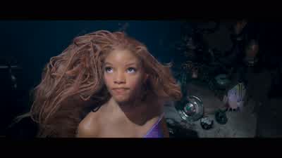Ariel! Don't! Oh, no, no, no! What does she think she doin'? - The Little Mermaid