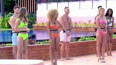 >> Arielle: AWESOME. - Love Island