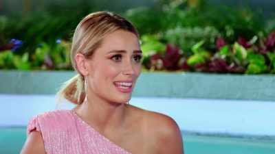 >> Arielle: WHAT DO YOU THINK
BIGGEST CHALLENGE IN HERE HAS - Love Island