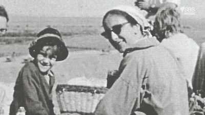 Arlette and Alan
were by his side at the dig. - Raiders of the Lost Past with Janina Ramirez