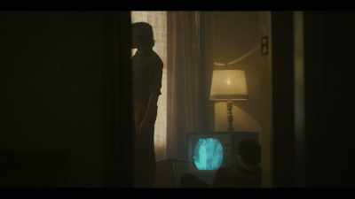 Armand stands over you. - Interview with the Vampire