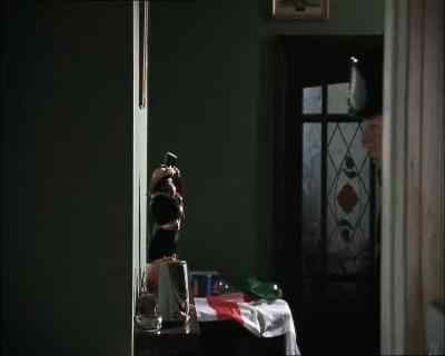 - Armed police!
- Armed police! - Wire in the Blood