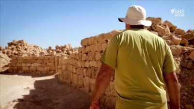 Armed with a date,
the team looked more closely - Curse of the Ancients with Alice Roberts