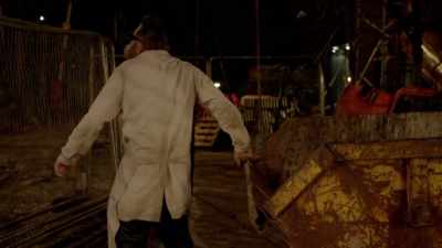 Armitage, he's gone.
You can come back now, Armitage. - Ratburger