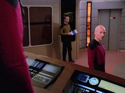 Armus has... enveloped Cmdr Riker. - Star Trek: The Next Generation