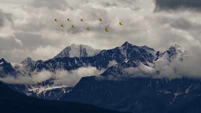 Arnold made his sighting
of these strange objects - Project Blue Book Exposed