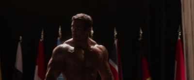 Arnold making his way...
wait a minute. - Bigger