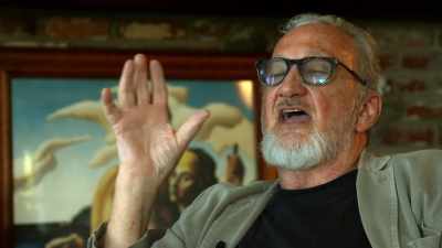 Arnold, who was like,
this is at the absolute peak - Hollywood Dreams & Nightmares: The Robert Englund Story