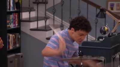 [arrhythmic drumming] - That Girl Lay Lay