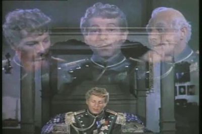 Arrogant elegant smart - The Inspector General