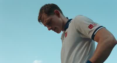 He can serve. - Challengers