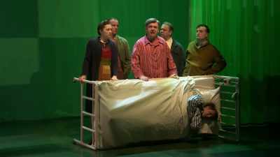Article 33.5, emergency submission
to an agenda. - National Theatre Live: Nye