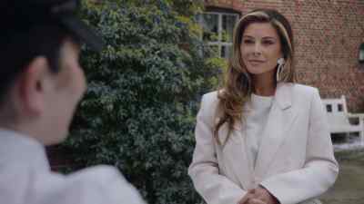 As acting lady of the manor, - Christmas at Plumhill Manor