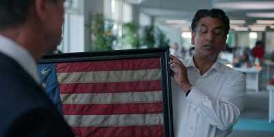 - As you can see,
Elizabeth has signed the flag, - The Dropout