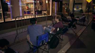 As you can see, we’re already
lining up, - The Power of Glove