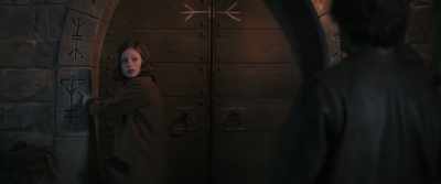 - As do these signs.
- The people here must be superstitious. - Hui Buh and the Witch's Castle