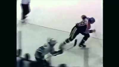 As he gets a step on
O'Callahan, off he goes,
Gretzky. - In Search of Greatness