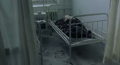 As I said repeatedly: This side first! - The Pianist