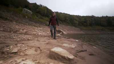 As I scouted the shoreline, - Secrets of the Underground