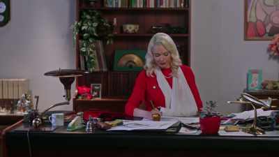 As I write this, the house
is filled with friends - Season's Greetings from Cherry Lane