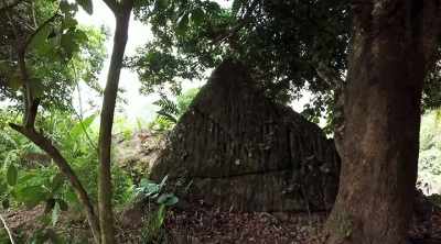 ‐ As I'm looking
at the pyramid, - Lost Gold of World War II