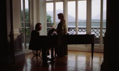 As in their mother's arms - Mahler