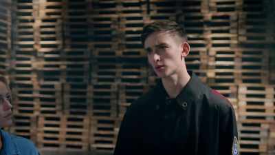 As you know, your timepieces
can freeze time, but they
also have a unique ability. - Find Me in Paris