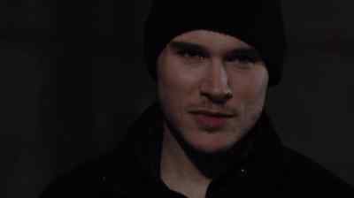[As Luke]
Long time, no see, Mike. - The Following