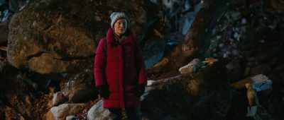 As mommy is putting me to bed,
I'm thinking about my boat - Winter's Night