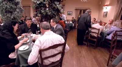 AS ORDERS BEGIN TO ARRIVE - Kitchen Nightmares