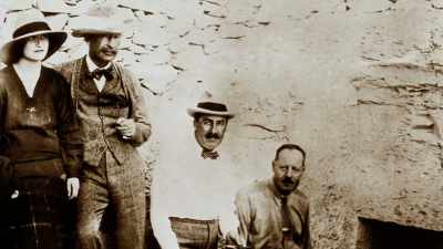 As photographs show, - Tutankhamun: Secrets of the Tomb