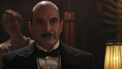 [As Poirot]
Ah! Regarde. - Agatha Christie's Poirot