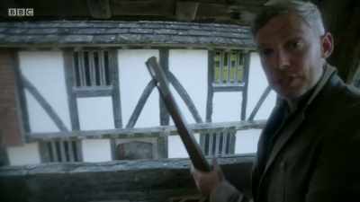 As the Earl rode by, - Sword, Musket & Machine Gun: Britain's Armed History