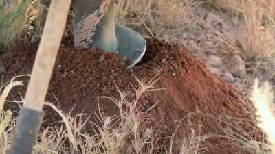 As the first hole goes down, - Outback Opal Hunters