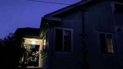 As if the lights flickering,
they're gonna kill him. - He's Watching