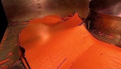 AS THE MOLDS CONTINUE ALONG
THE CIRCUIT, - How It's Made