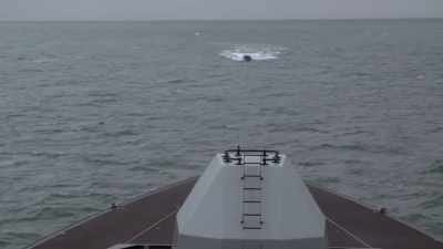 As the Russian air force
bears down on Duncan, - Warship: Life at Sea