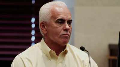 As he walked to the
witness box, you - Casey Anthony: An American Murder Mystery