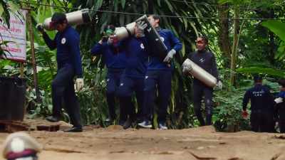 As water continued to rise,
equipment for a serious diving operation - The Elon Musk Show