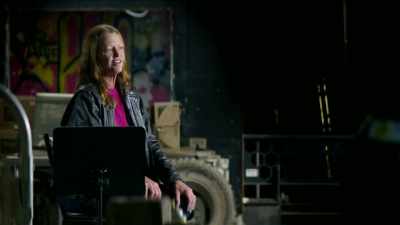 As we're sitting right here,
I'm talking about her, - Queen of Meth
