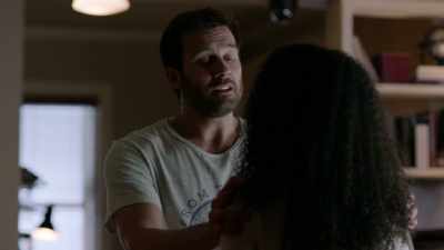 Asha, I... I need you
to please stay here. - Taken