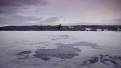 Ashley: THAT WAS AWESOME,
I SKIDDED ON ONE SIDE. - The Last Alaskans