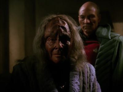 [ASSASSIN SPEAKS IN KLINGON] - Star Trek: The Next Generation