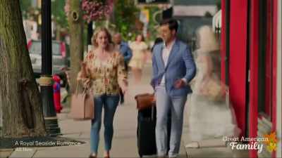 Asta, dacă nu ți se pare prea ciudat. - A Royal Seaside Romance