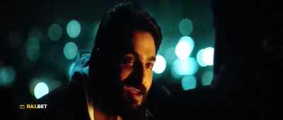 At 6:01, your kid brother
will kill your mother, - Valimai