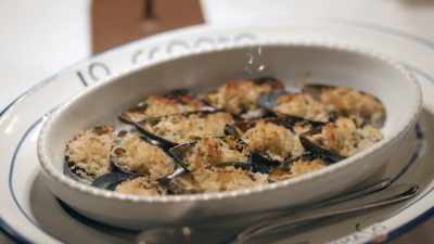 At a time when Italian desserts - Stanley Tucci: Searching for Italy