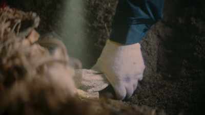 At first, it looked
like a big burlap sack. - Missing: The Lucie Blackman Case