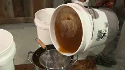 At home, I produced
an amazing applejack - Moonshiners: Master Distiller