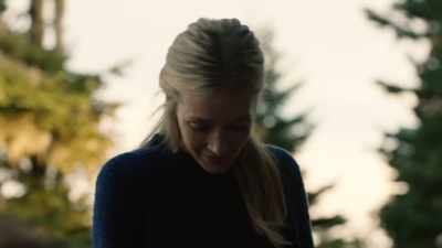 - At least someone's free.
- (chuckles) - Moonshine